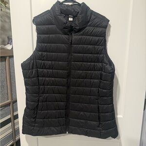 Old Navy Active Black Quilted Vest